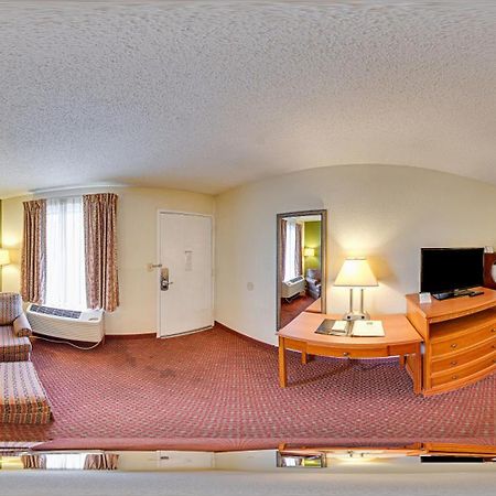 Battleboro Quality Inn North מראה חיצוני תמונה