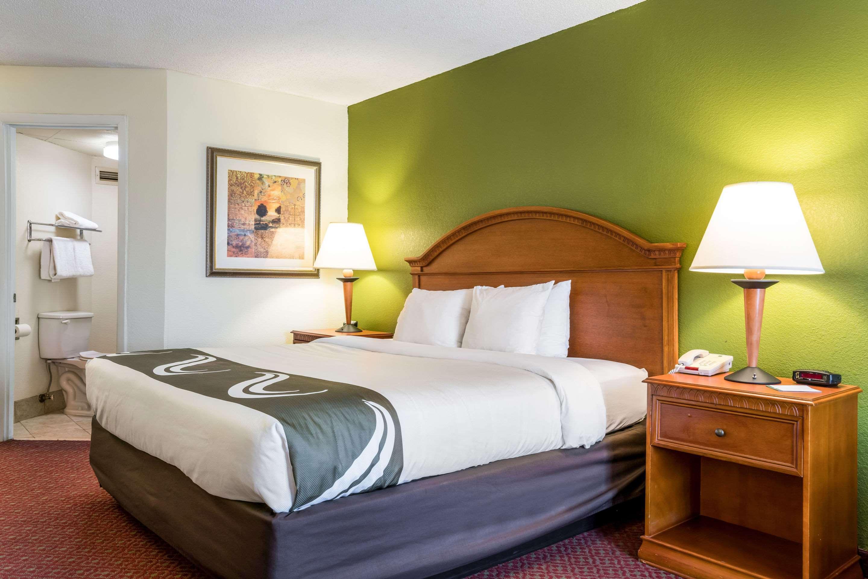 Battleboro Quality Inn North מראה חיצוני תמונה