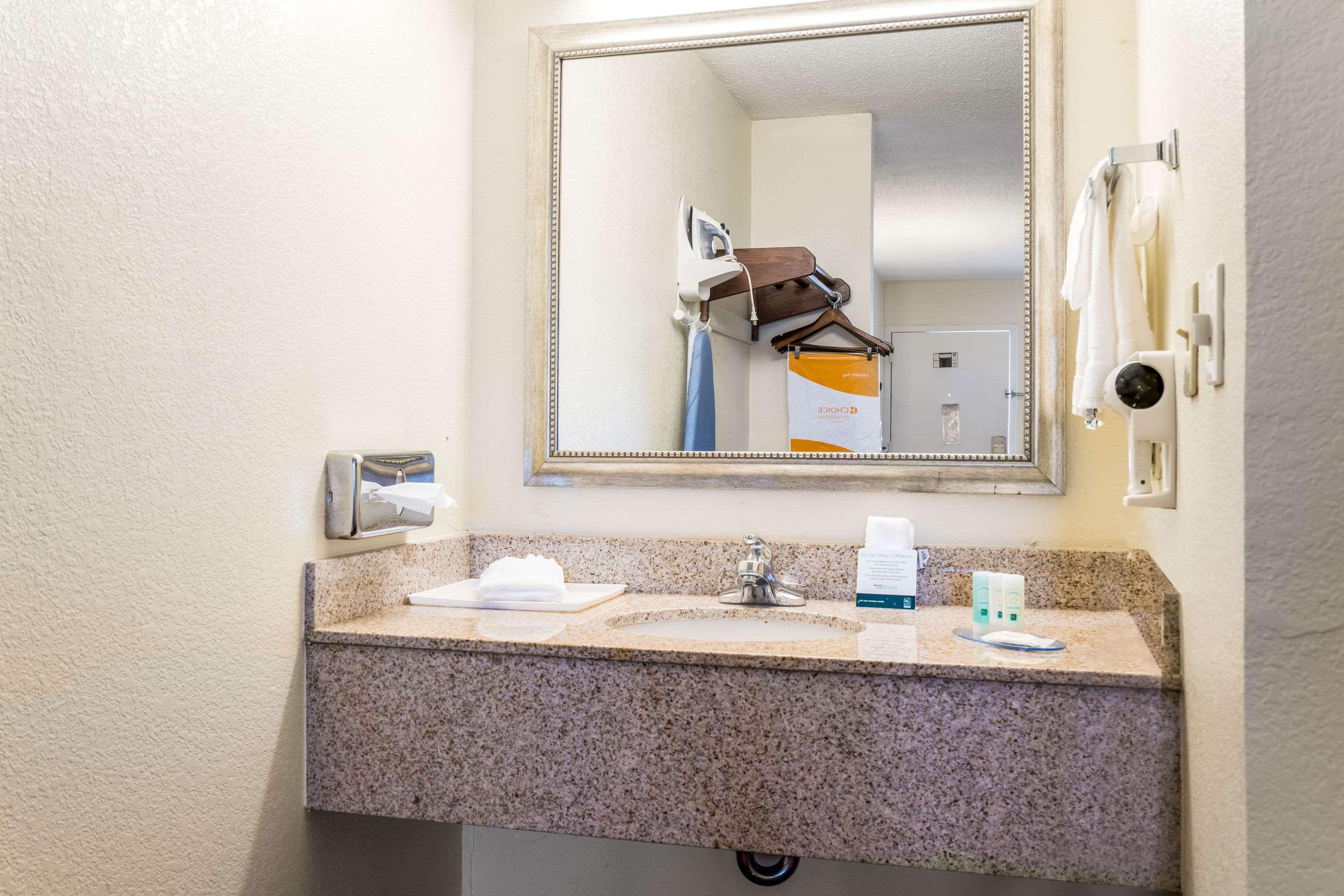 Battleboro Quality Inn North מראה חיצוני תמונה