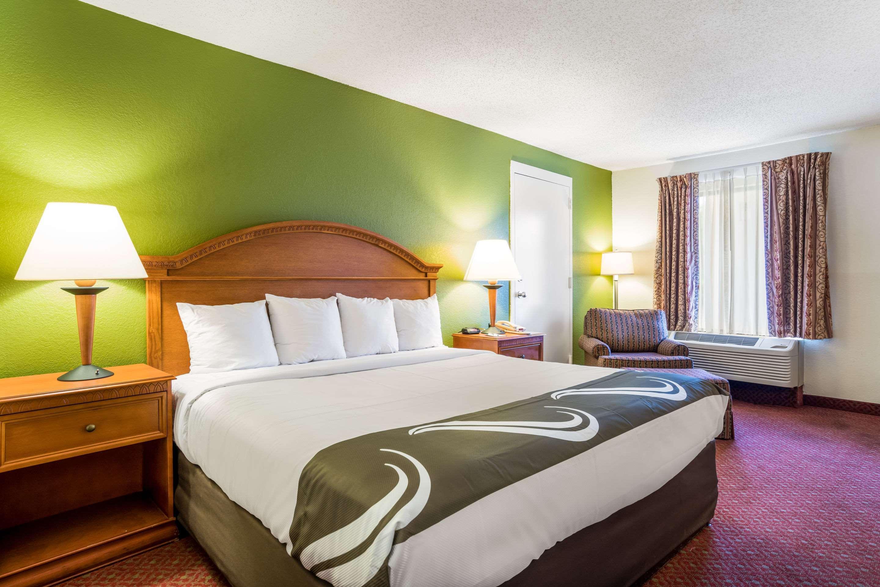 Battleboro Quality Inn North מראה חיצוני תמונה