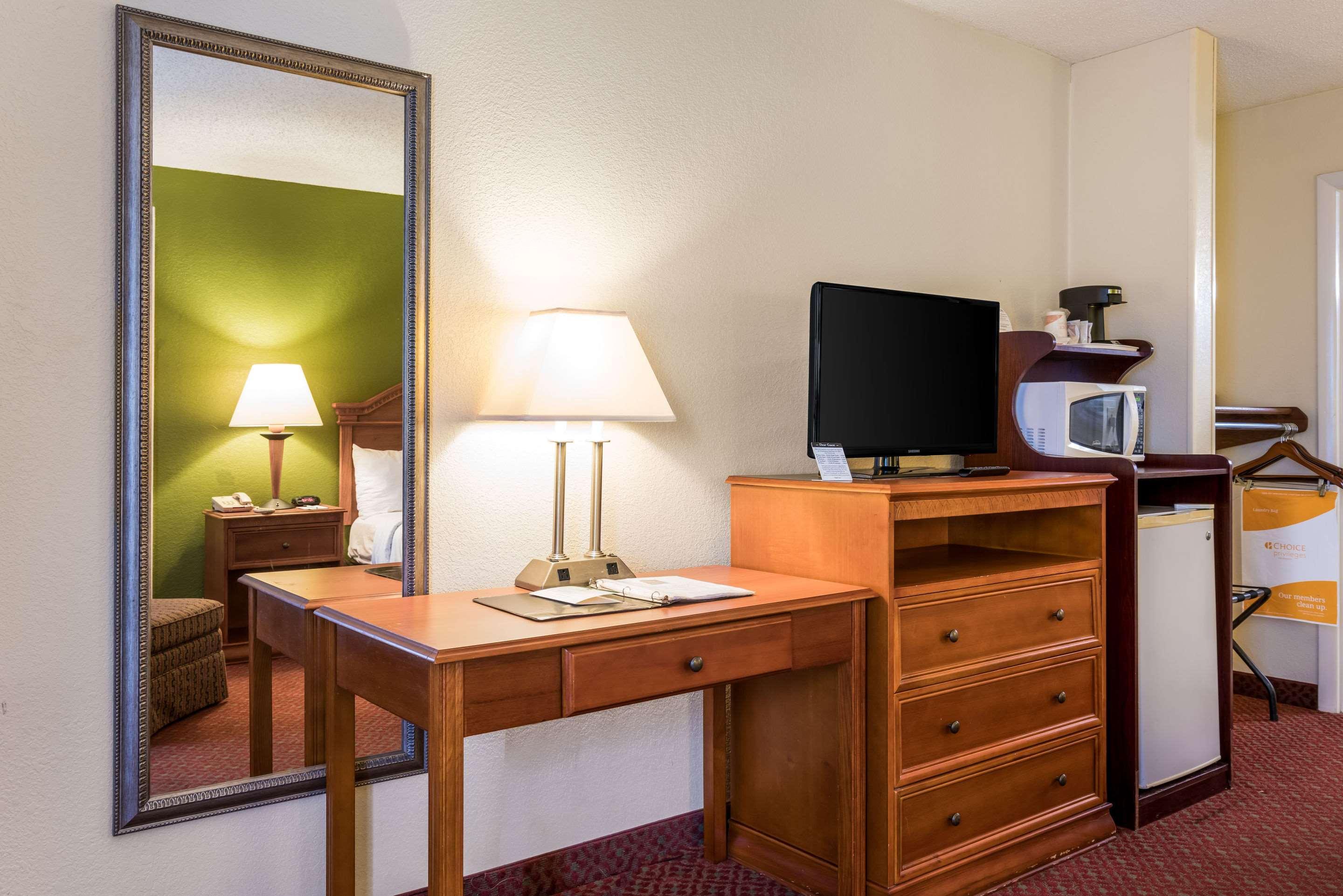 Battleboro Quality Inn North מראה חיצוני תמונה