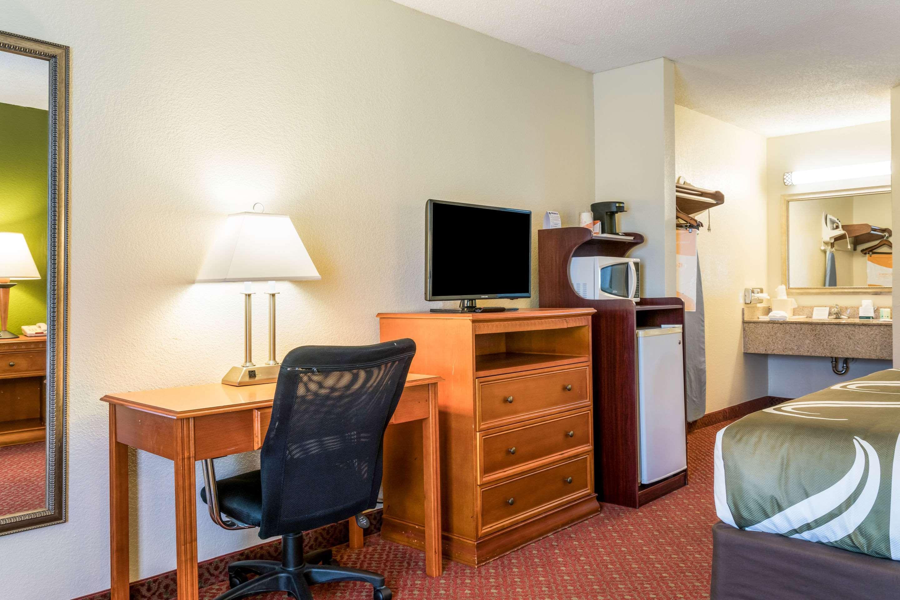 Battleboro Quality Inn North מראה חיצוני תמונה