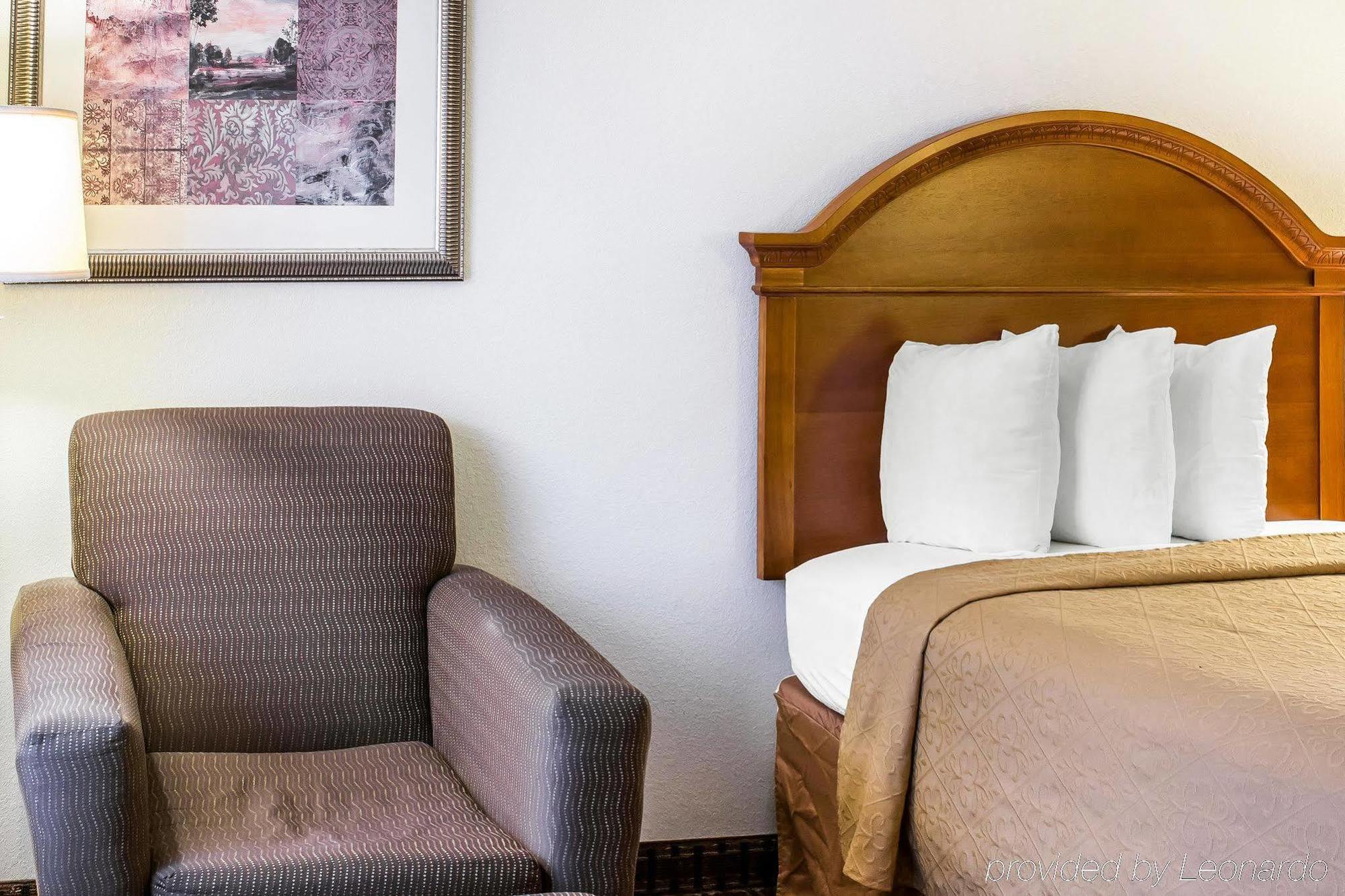 Battleboro Quality Inn North מראה חיצוני תמונה