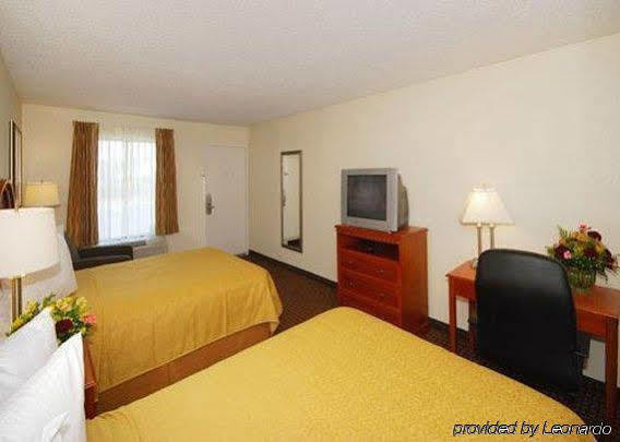 Battleboro Quality Inn North מראה חיצוני תמונה