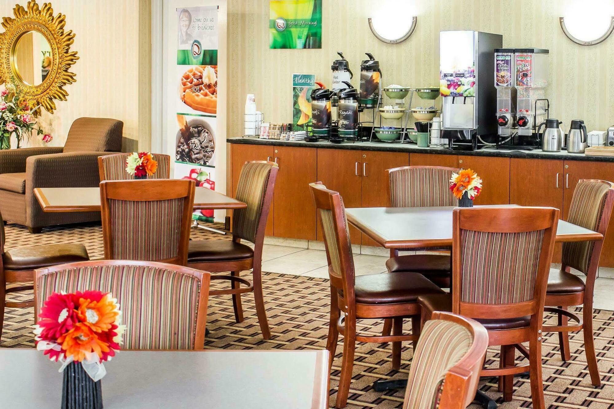 Battleboro Quality Inn North מראה חיצוני תמונה