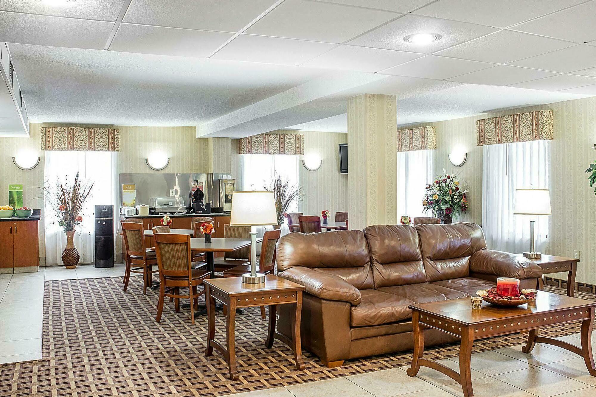 Battleboro Quality Inn North מראה חיצוני תמונה