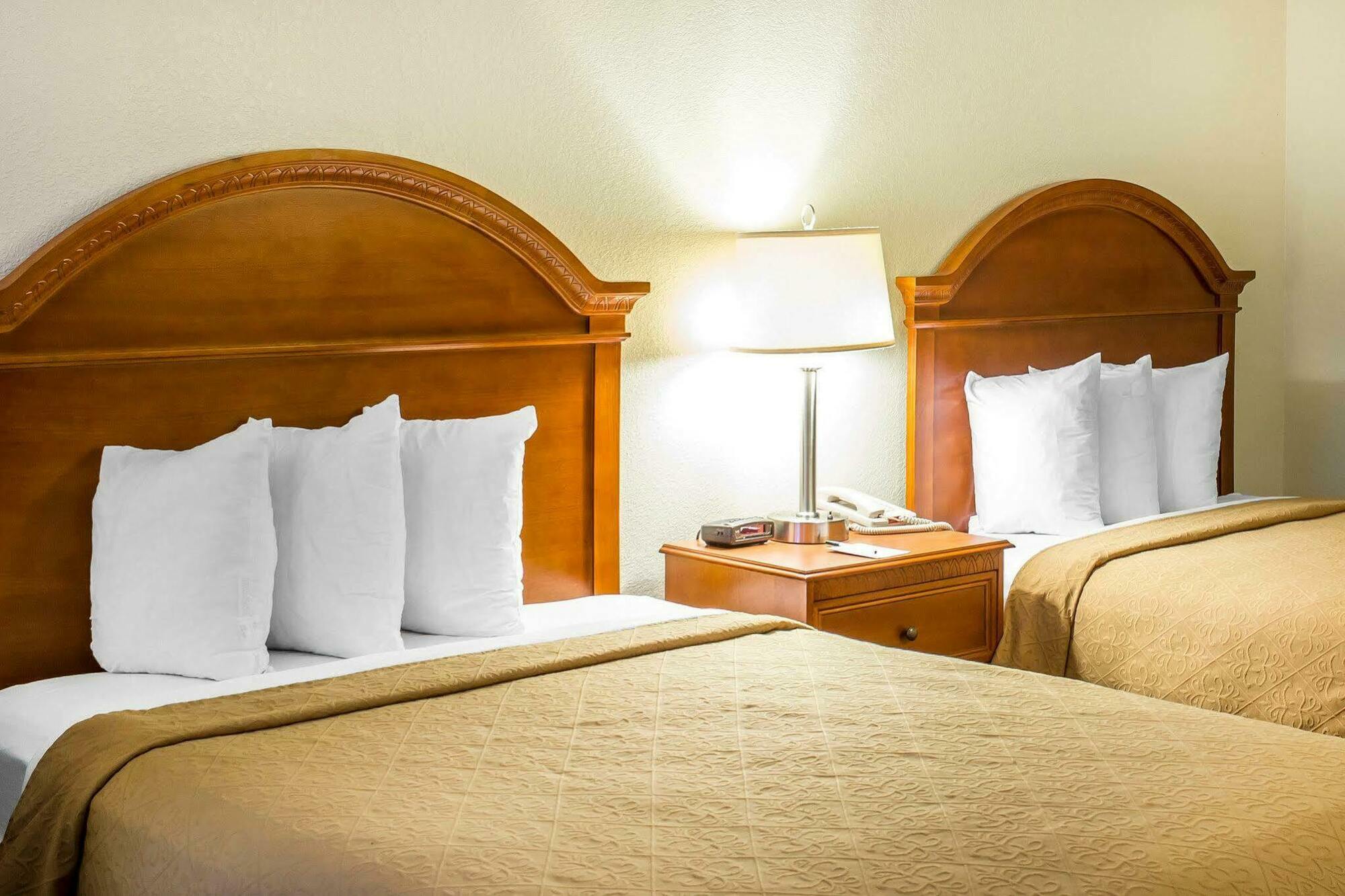 Battleboro Quality Inn North מראה חיצוני תמונה